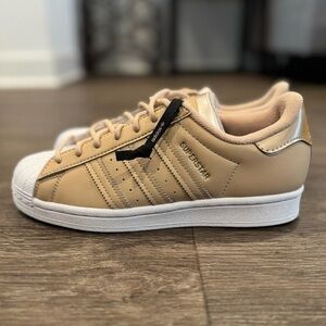 Adidas Superstar "Beige/White" Women's Shoe sz 8